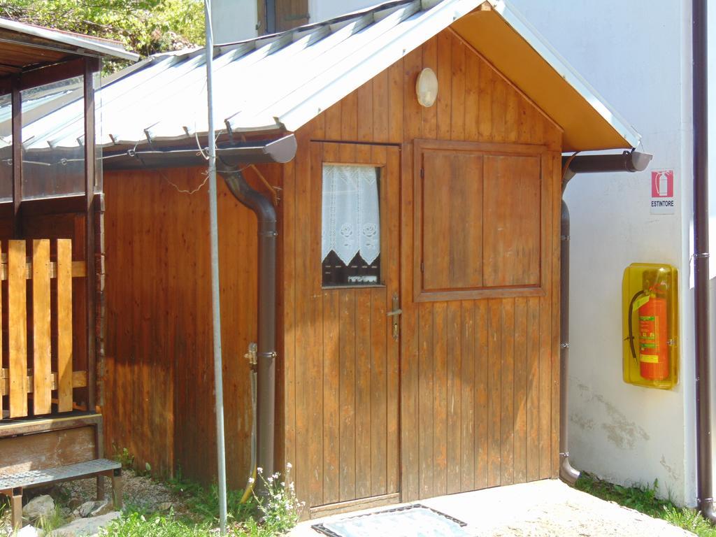 Campeggio Branchetto Bosco Chiesanuova Ngoại thất bức ảnh
